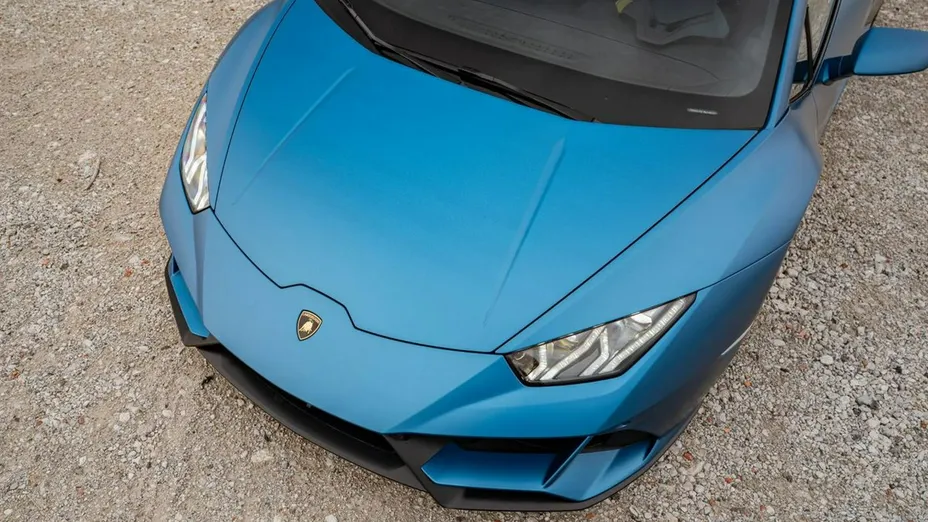 LAMBORGHINI Huracan -