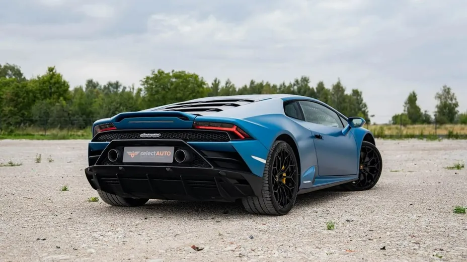 LAMBORGHINI Huracan -