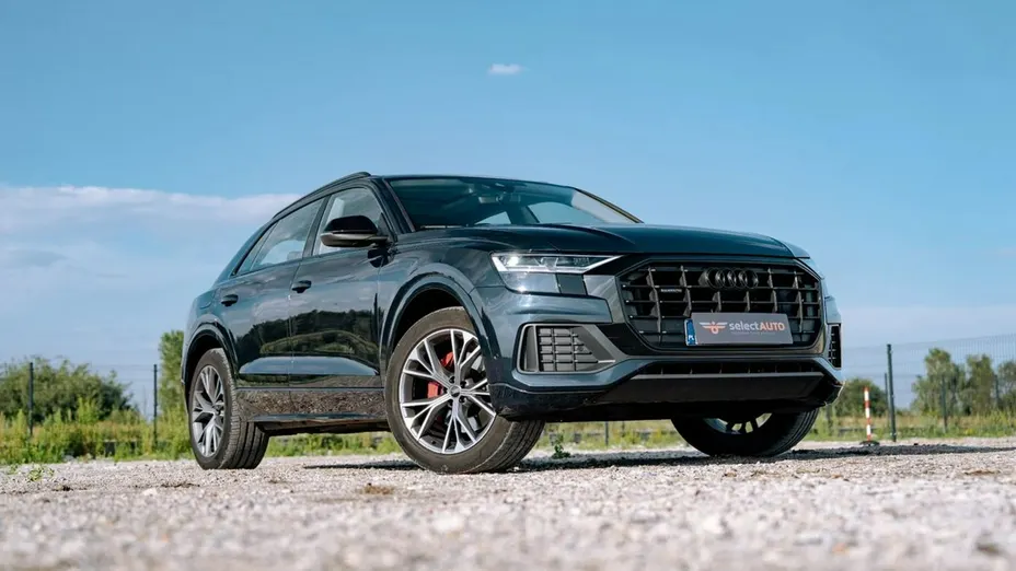 AUDI Q8 / E-Tron -