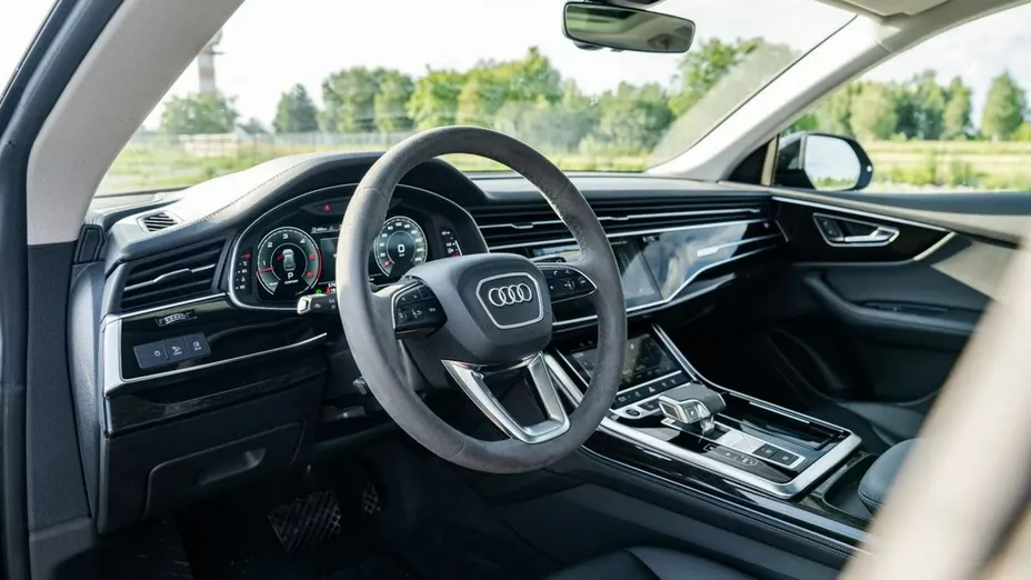 AUDI Q8 / E-Tron -