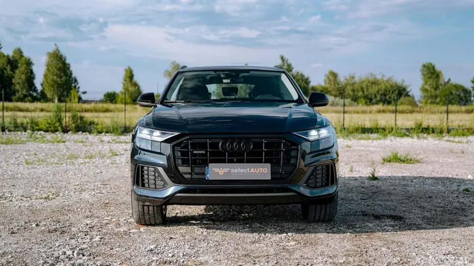 AUDI Q8 / E-Tron -