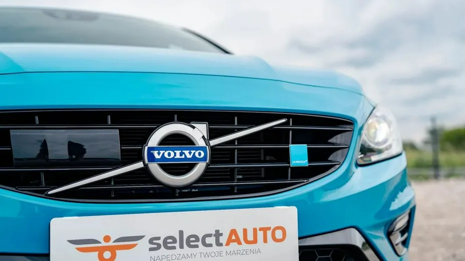 VOLVO S60 -