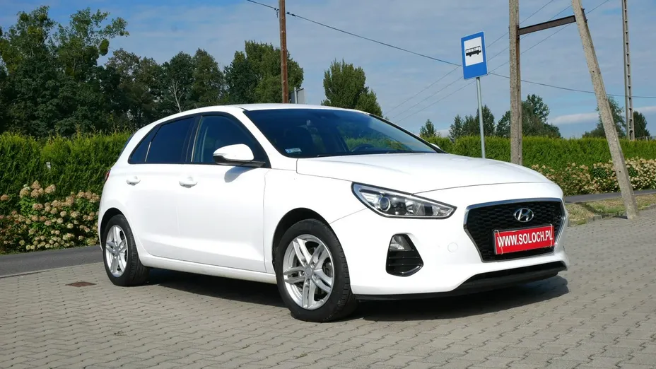 HYUNDAI i30 -