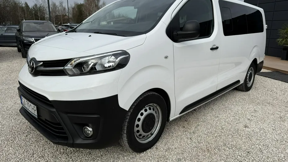 TOYOTA Proace Verso -