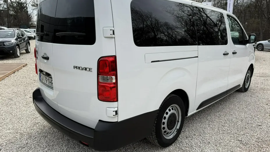 TOYOTA Proace Verso -