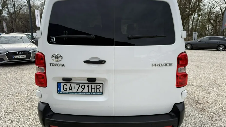 TOYOTA Proace Verso -