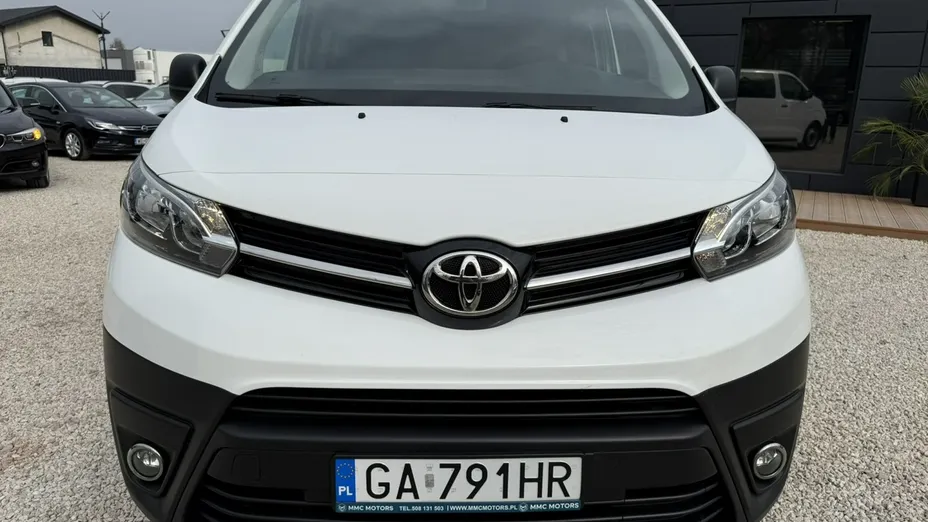 TOYOTA Proace Verso -