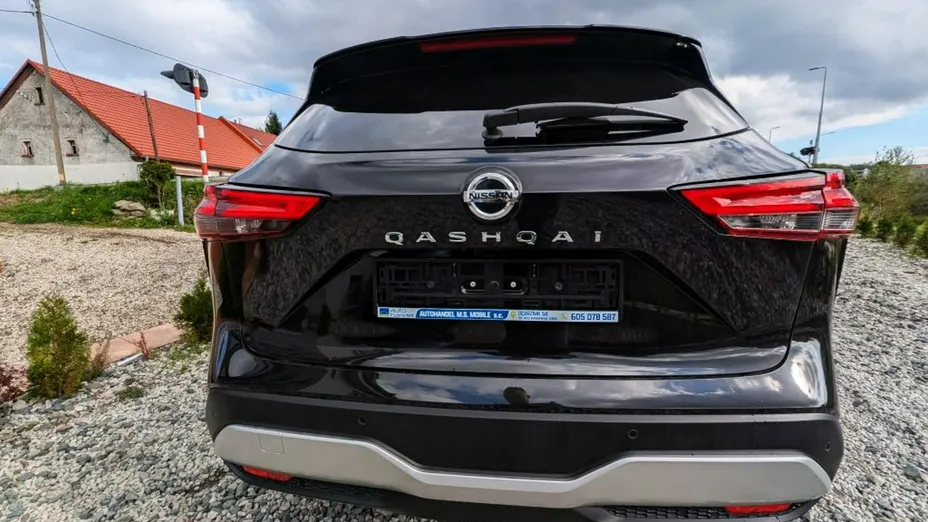 NISSAN Qashqai -