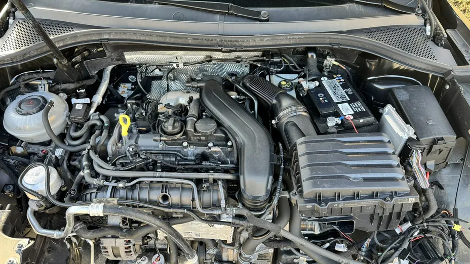 VOLKSWAGEN Tiguan -