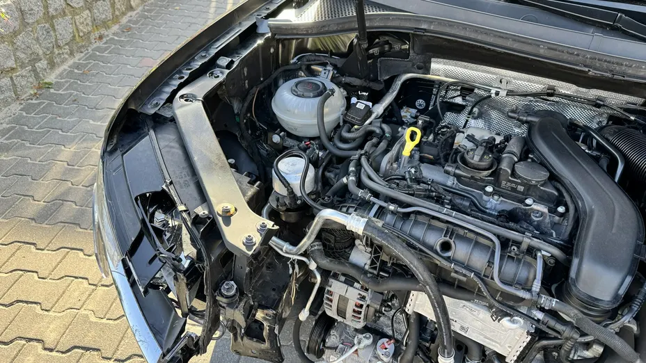 VOLKSWAGEN Tiguan -