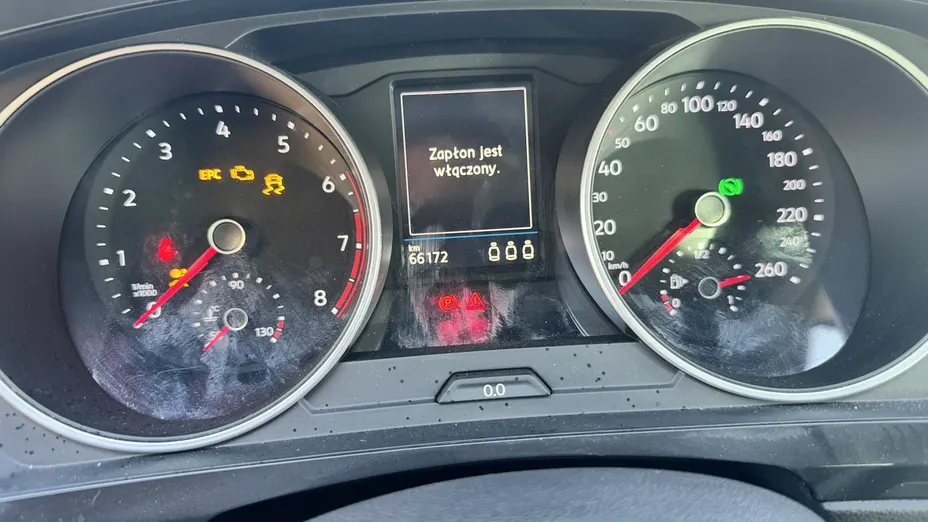 VOLKSWAGEN Tiguan -