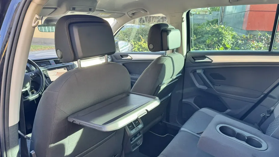 VOLKSWAGEN Tiguan -
