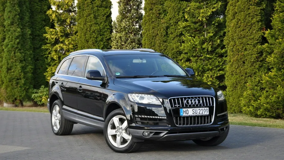 AUDI Q7 -