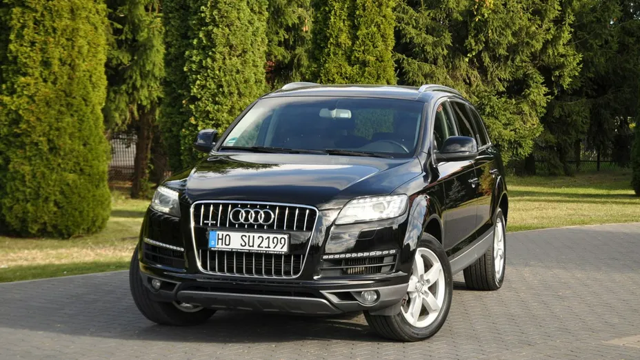 AUDI Q7 -