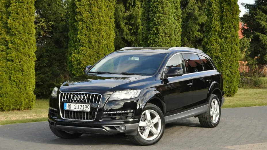 AUDI Q7 -