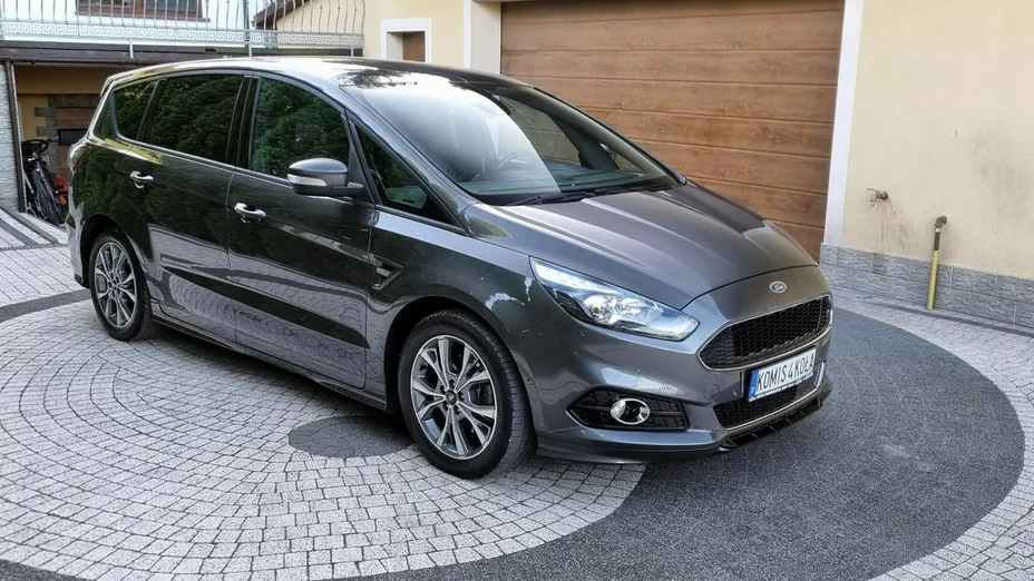 FORD S-MAX -