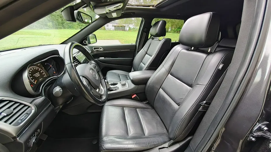 JEEP Grand Cherokee -