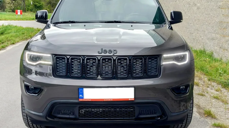 JEEP Grand Cherokee -
