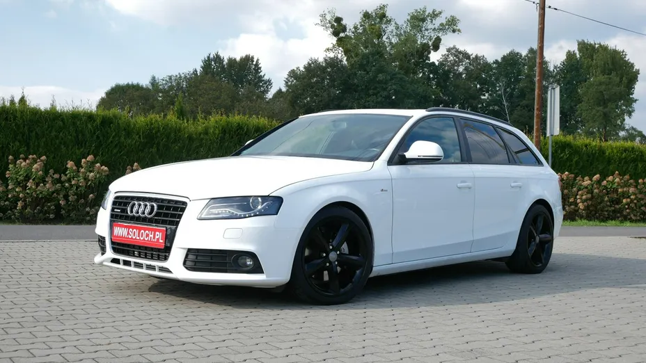 AUDI A4 -