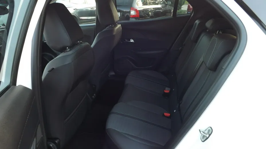 PEUGEOT 2008 -