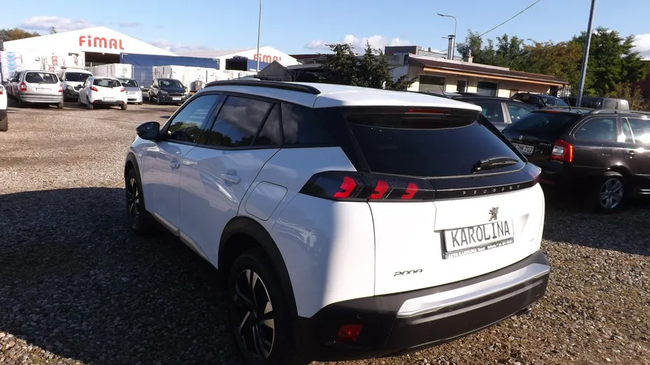 PEUGEOT 2008 -