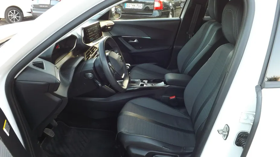 PEUGEOT 2008 -
