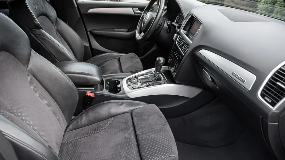 AUDI Q5 -