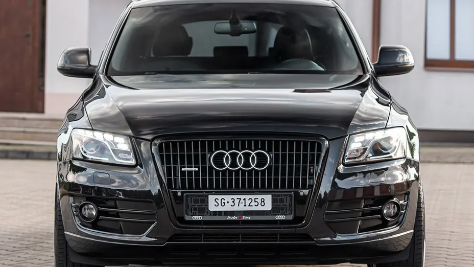 AUDI Q5 -