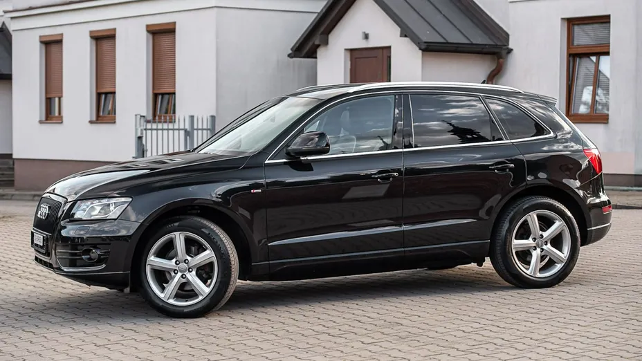 AUDI Q5 -