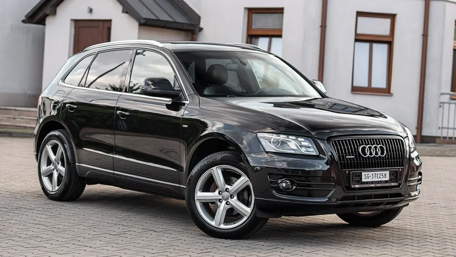 AUDI Q5 -