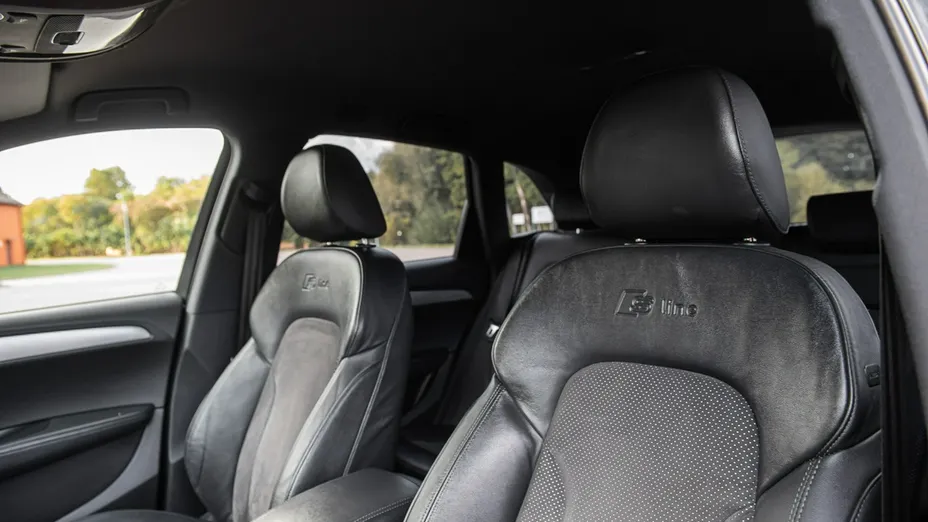 AUDI Q5 -