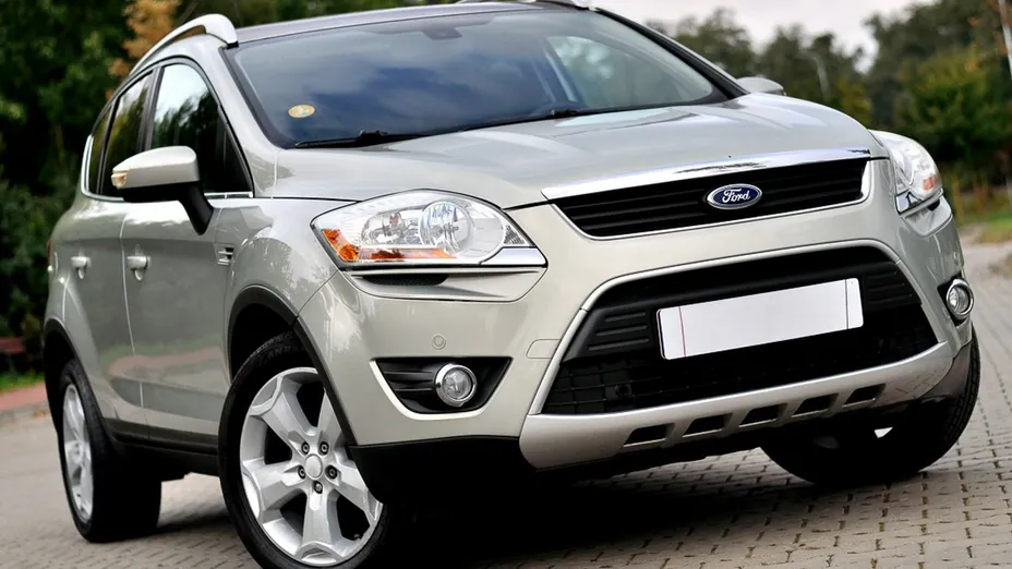 FORD Kuga -