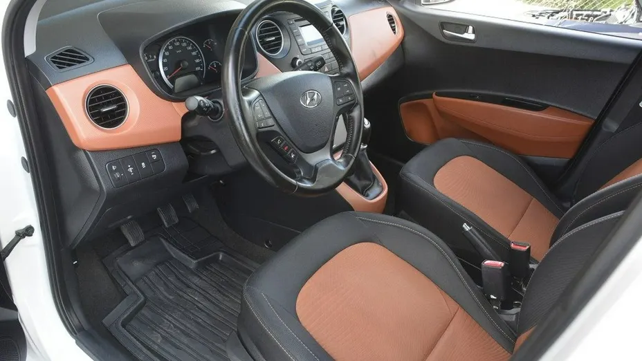 HYUNDAI i10 -