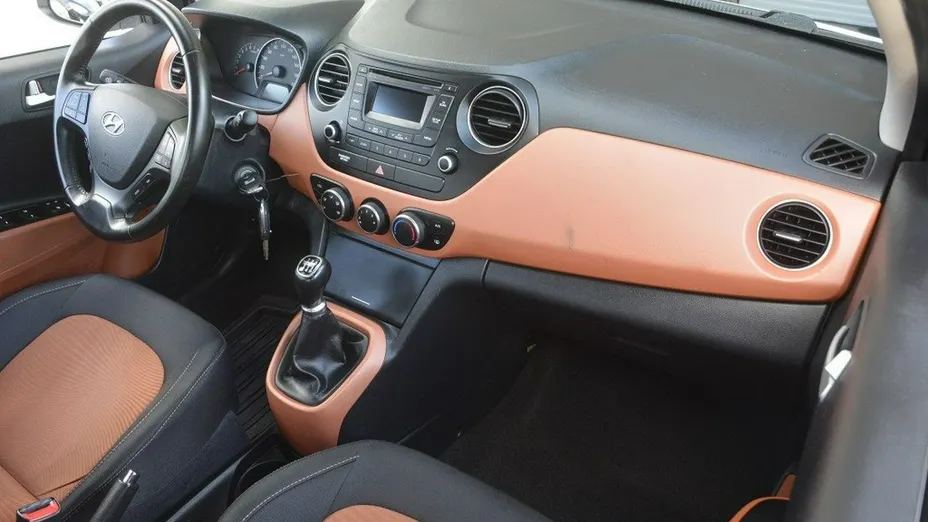 HYUNDAI i10 -