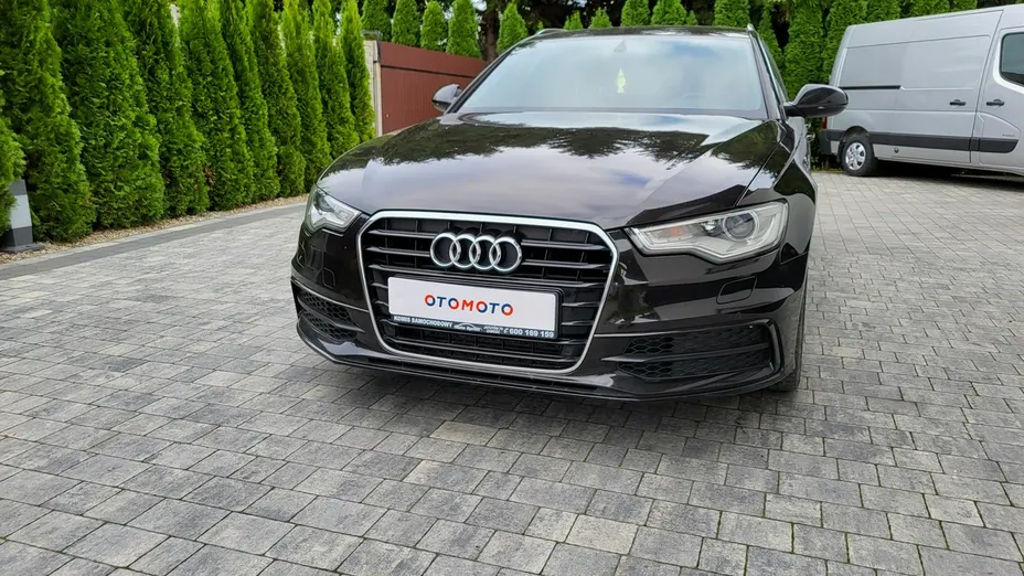 AUDI A6 -