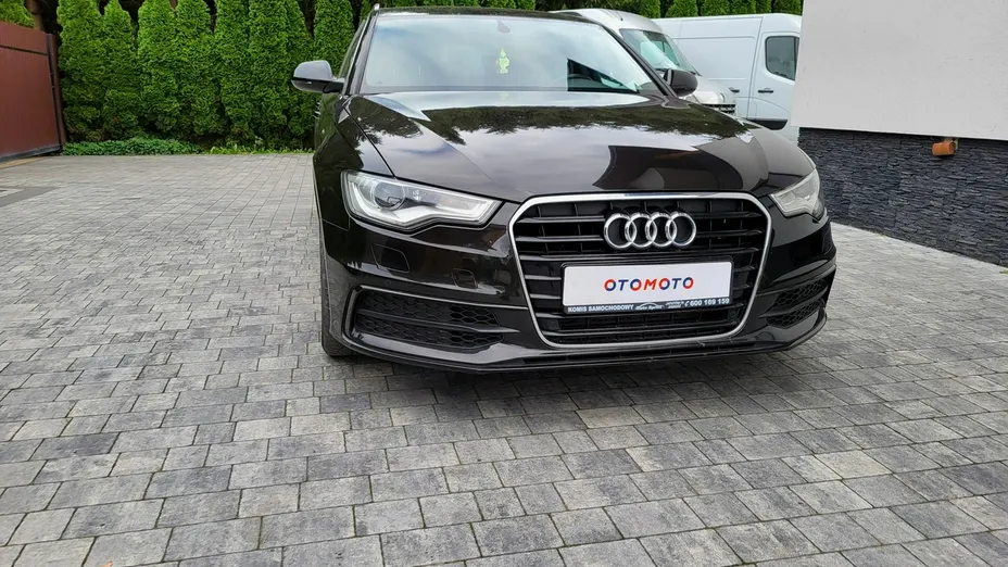AUDI A6 -