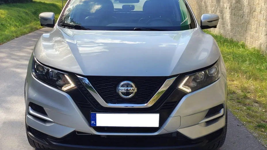 NISSAN Rogue -
