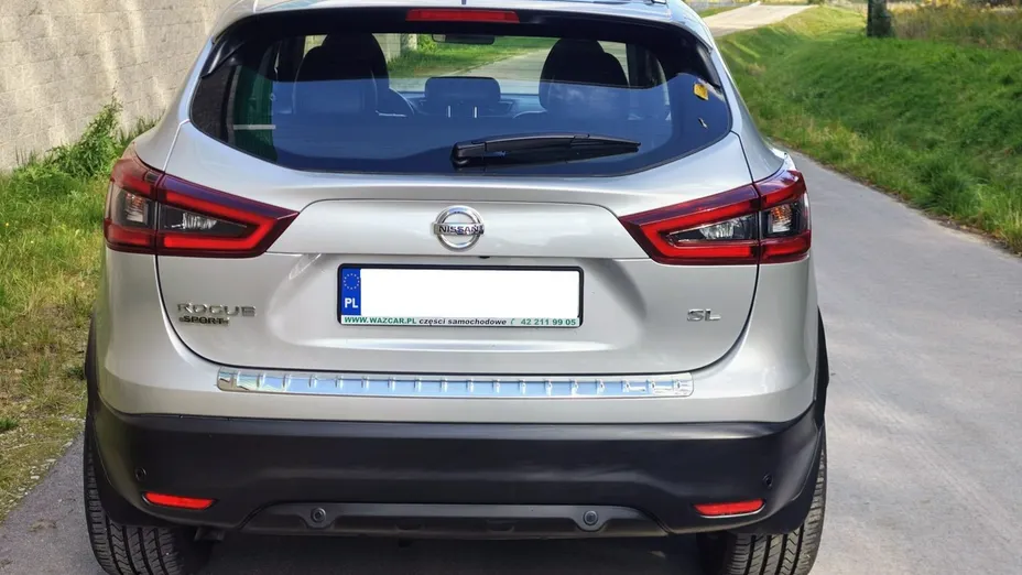 NISSAN Rogue -