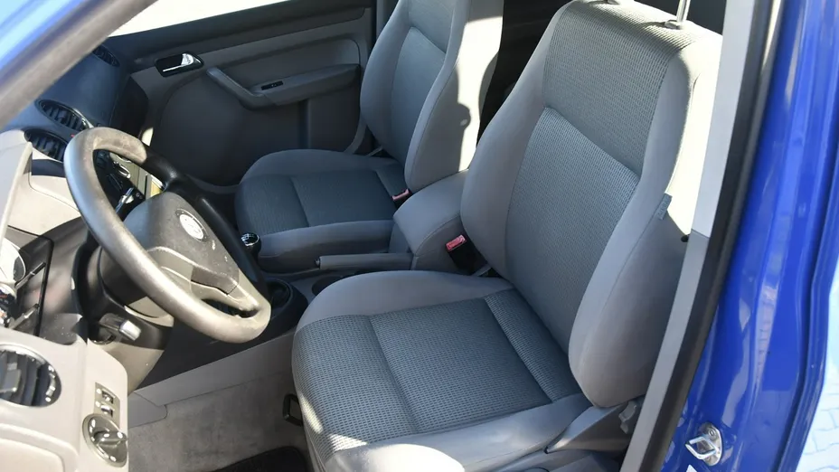 VOLKSWAGEN Caddy -
