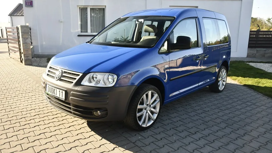 VOLKSWAGEN Caddy -
