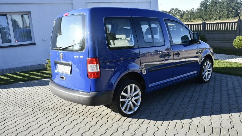 VOLKSWAGEN Caddy -