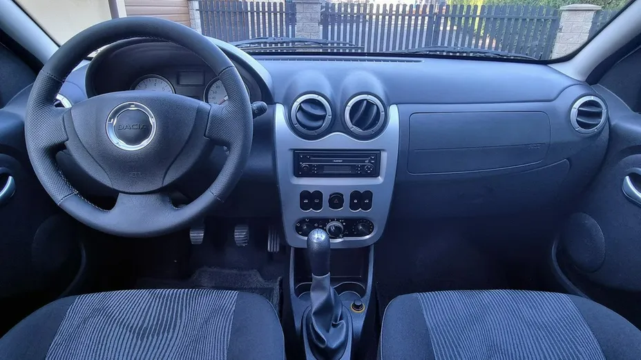DACIA Sandero -