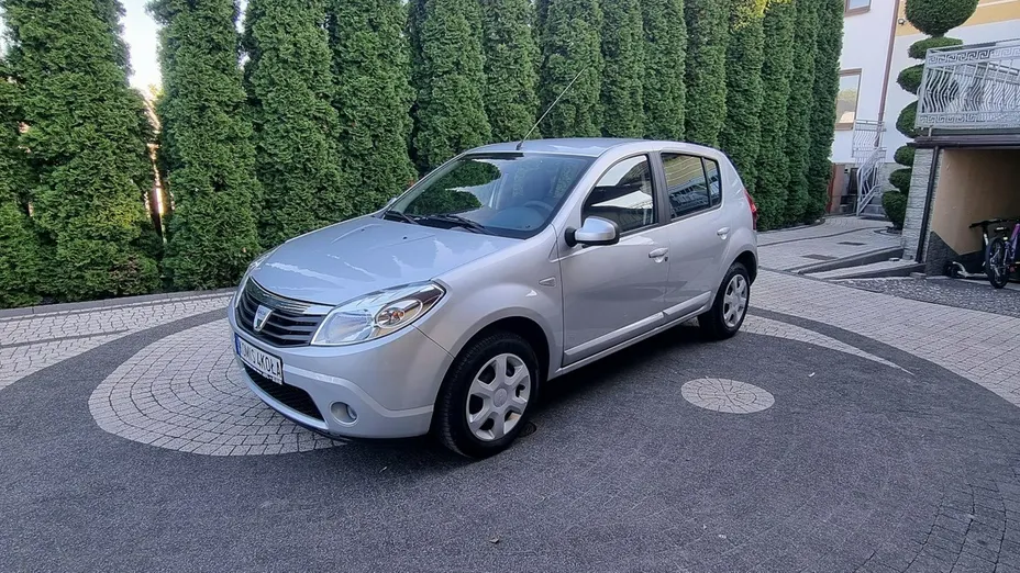 DACIA Sandero -