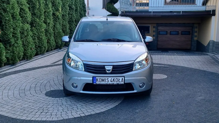 DACIA Sandero -