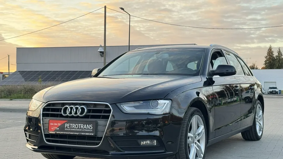 AUDI A4 -