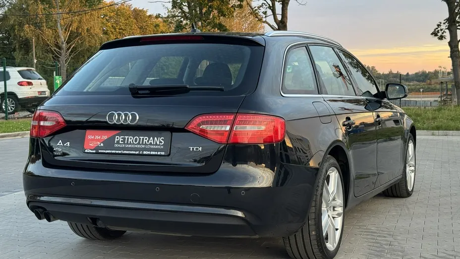 AUDI A4 -
