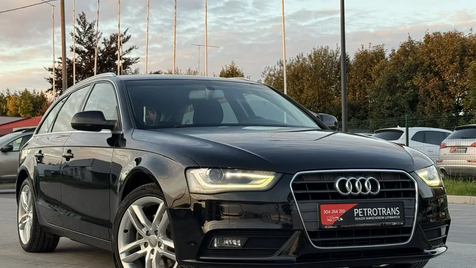 AUDI A4 -