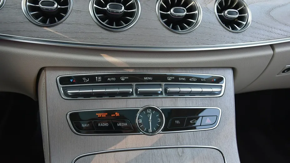 MERCEDES-BENZ E Klasa -