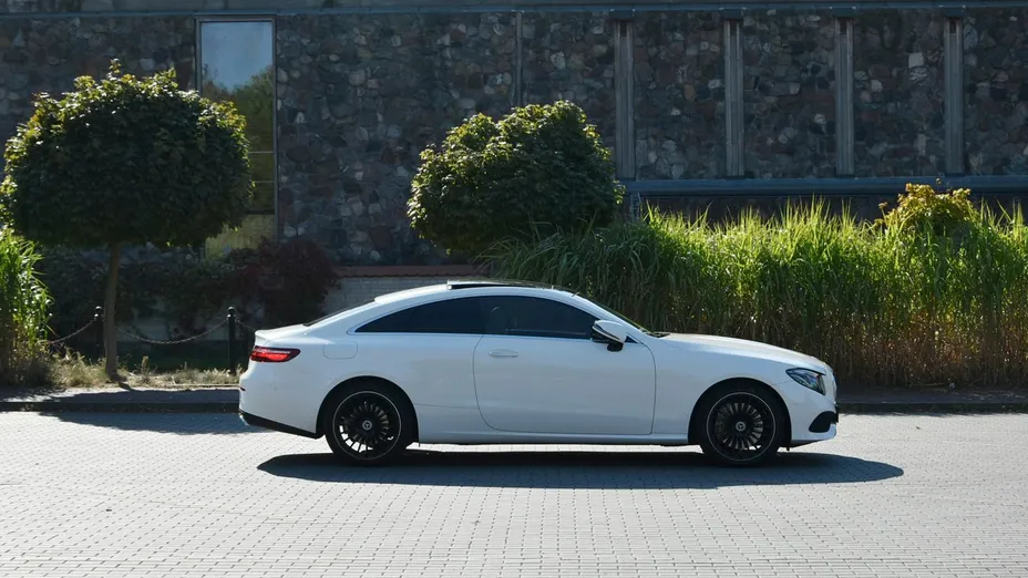 MERCEDES-BENZ E Klasa -