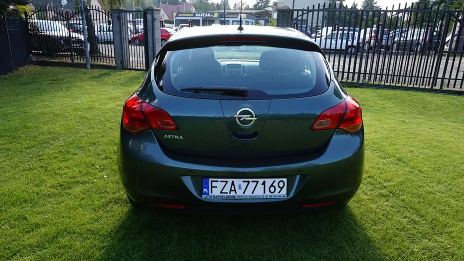 OPEL Astra -